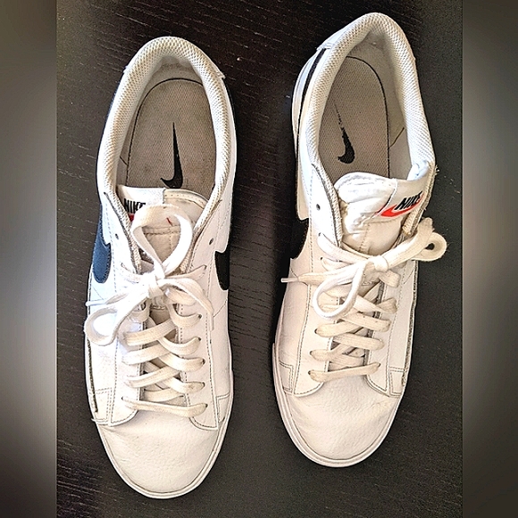 Nike low men's 12 GUC 🏃‍♂️👟 white n black classic leather - Picture 8 of 10